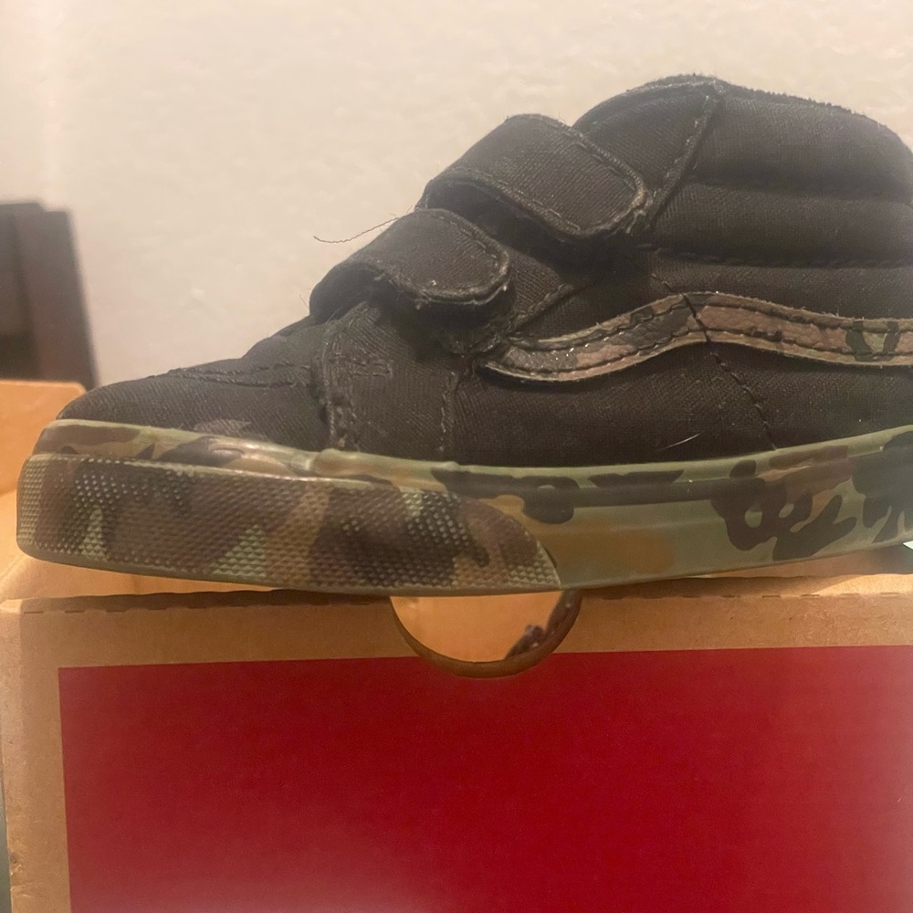 Toddler vans size 7